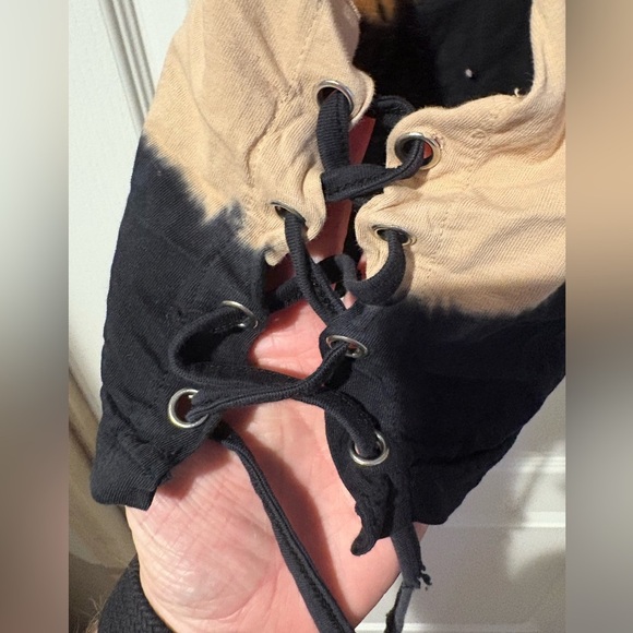 AC/DC Tan Graphic Tee - Picture 4 of 5